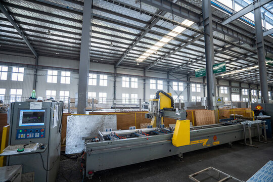 現(xiàn)代化工廠機械設(shè)備銷售 高效生產(chǎn)解決方案的橋梁